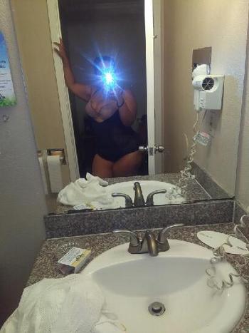 , 21  female escort, San Jose